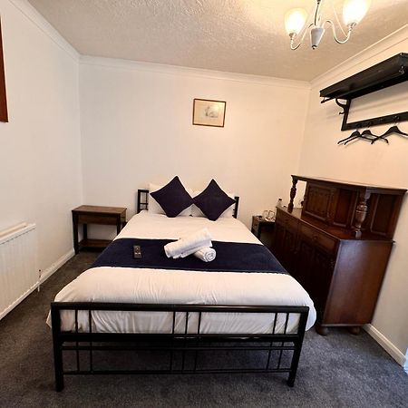 High Trees Guest House Gatwick Horley Exteriér fotografie