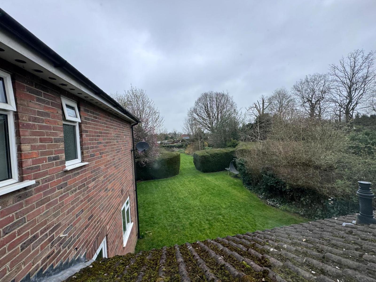 High Trees Guest House Gatwick Horley Exteriér fotografie