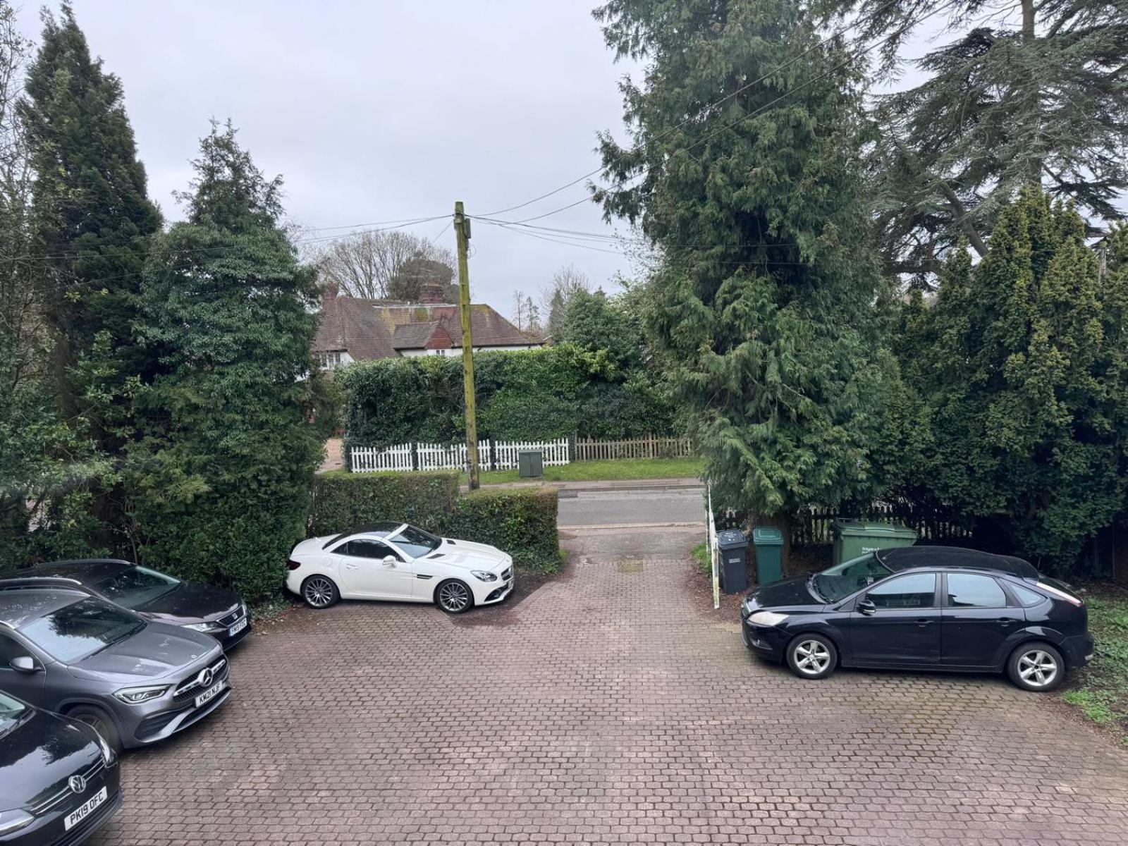 High Trees Guest House Gatwick Horley Exteriér fotografie