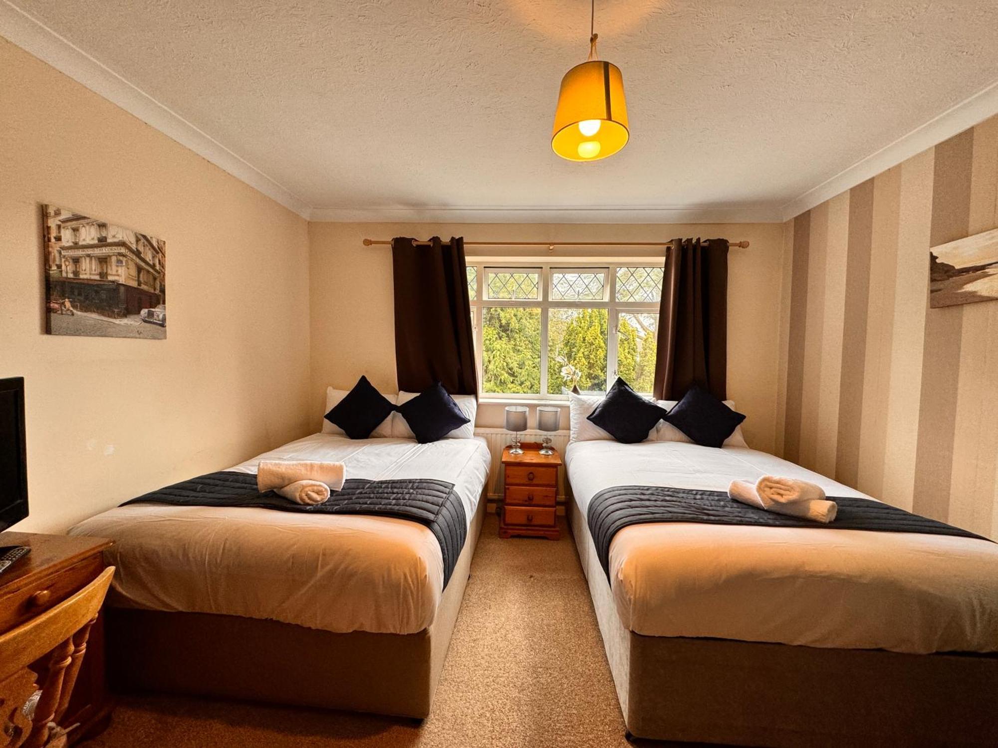 High Trees Guest House Gatwick Horley Exteriér fotografie