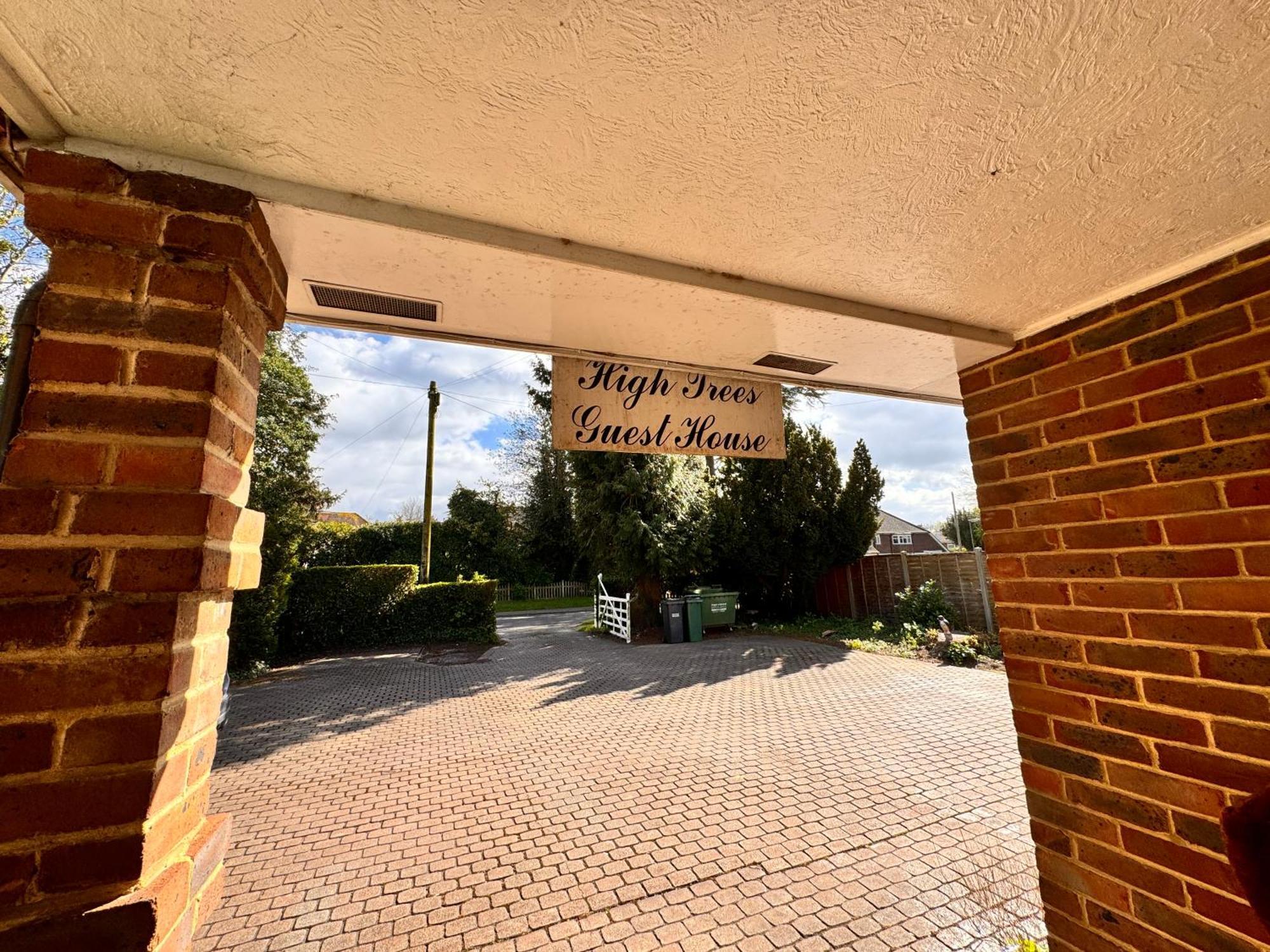 High Trees Guest House Gatwick Horley Exteriér fotografie