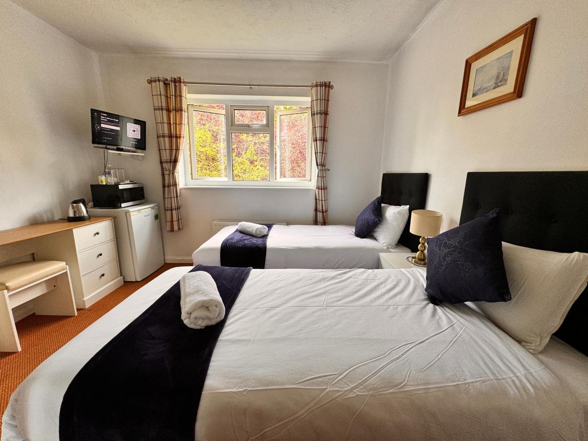 High Trees Guest House Gatwick Horley Exteriér fotografie