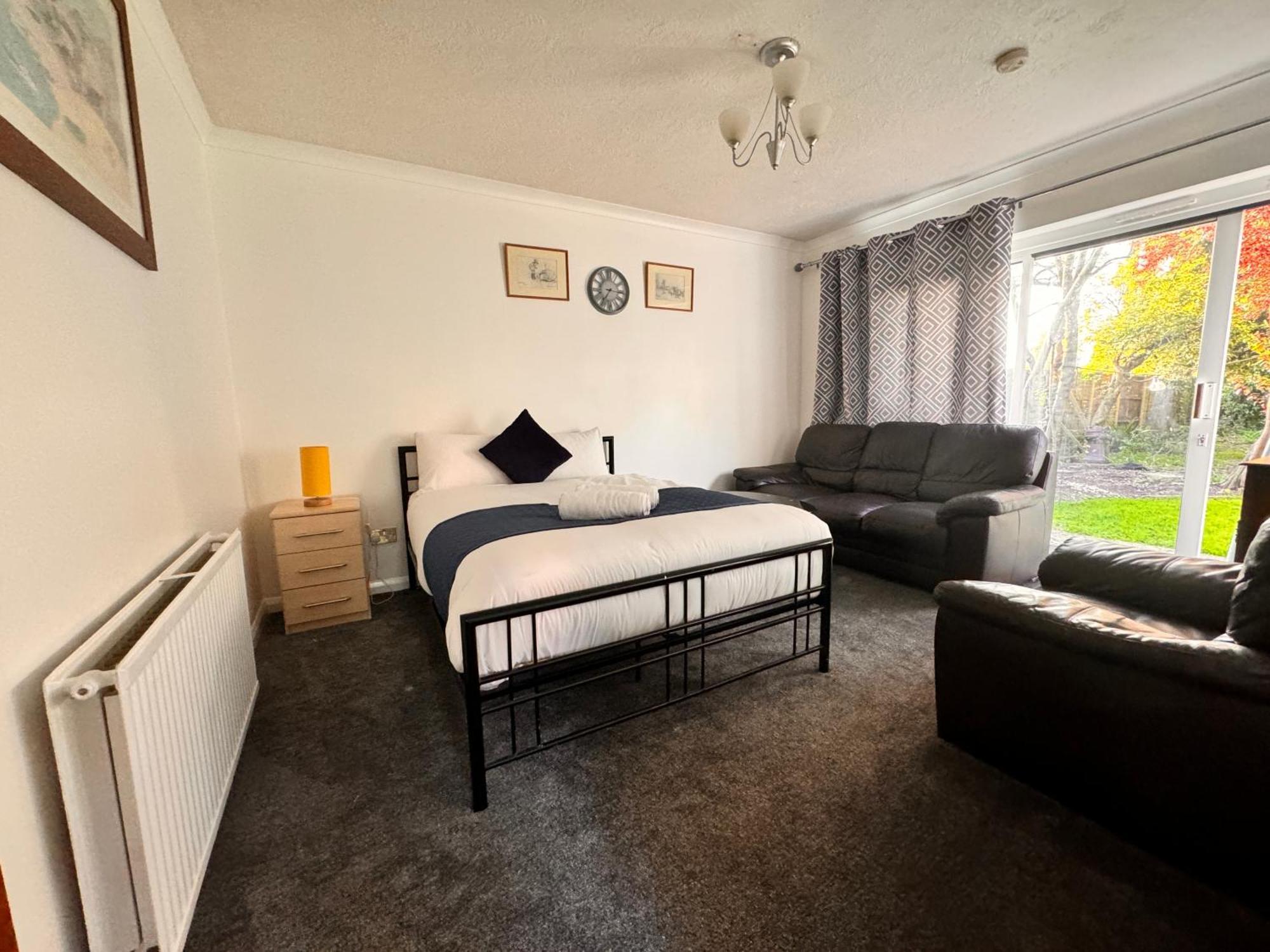 High Trees Guest House Gatwick Horley Exteriér fotografie