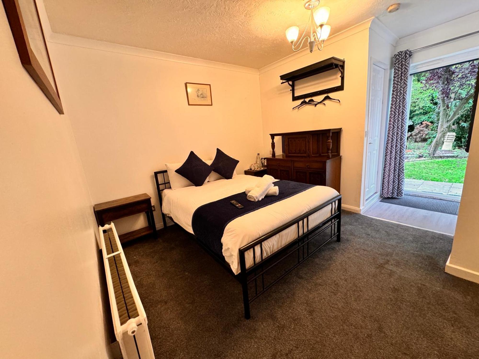 High Trees Guest House Gatwick Horley Exteriér fotografie