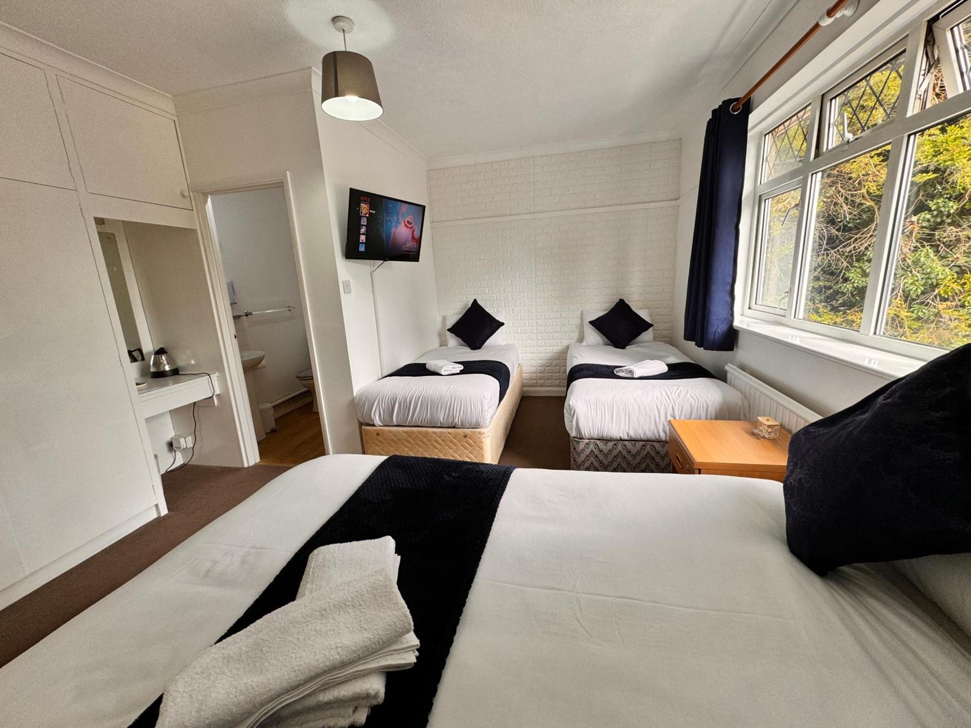 High Trees Guest House Gatwick Horley Exteriér fotografie