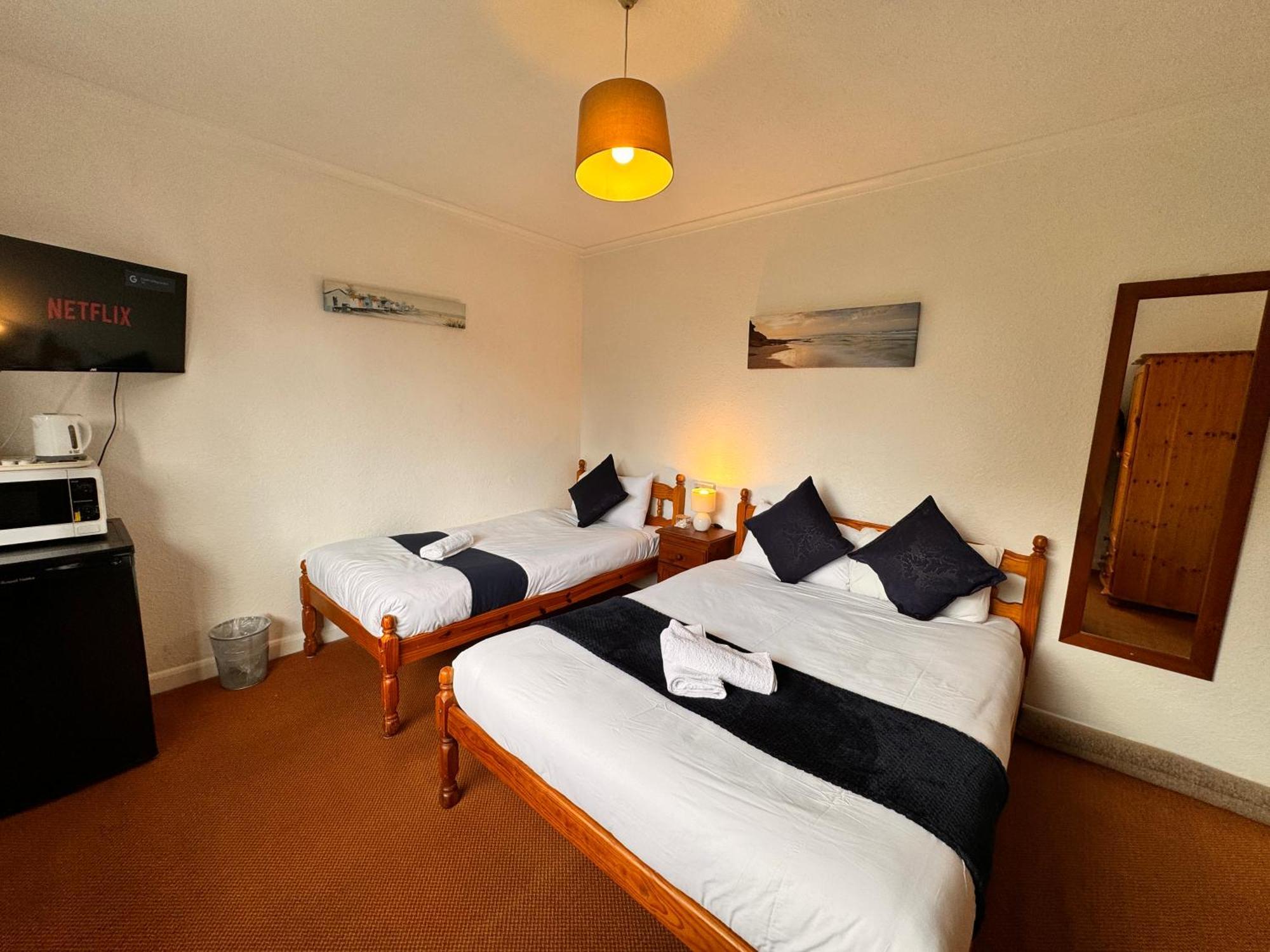 High Trees Guest House Gatwick Horley Exteriér fotografie